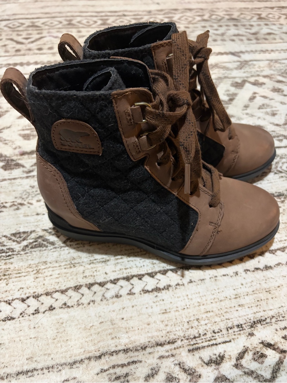 Sorel Brown and Black Quilted Lace-Up Ankle Boots